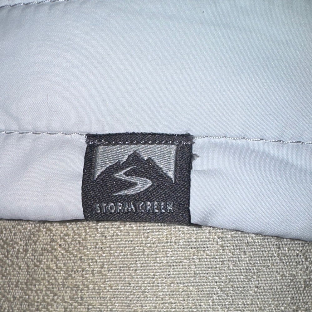 Storm Creek Women's Light Gray White Quilted Keystone Vest 4 zipper pocket Small - Picture 4 of 13